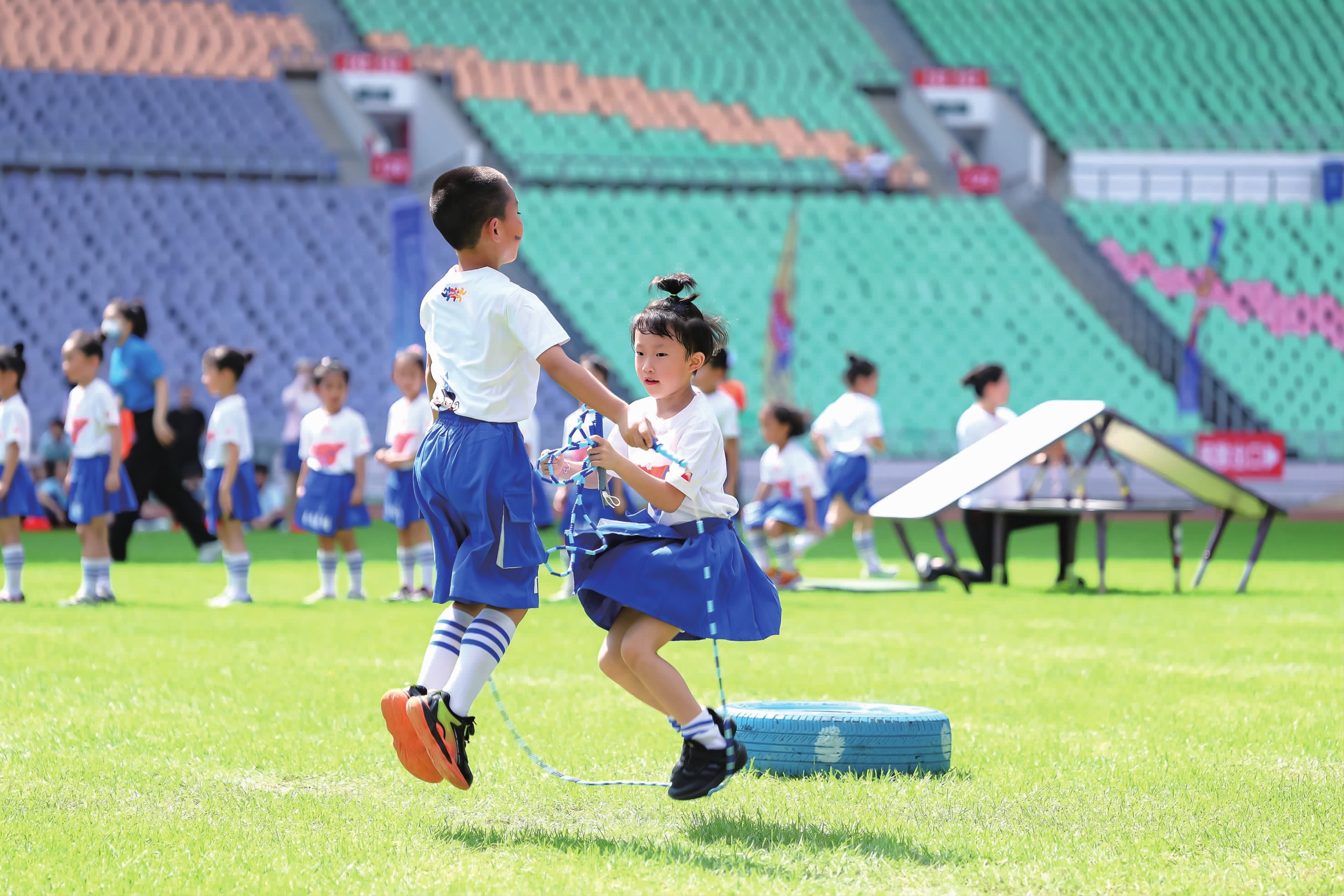 曼联锁定四大临时主帅候选，图赫尔、格拉斯纳在列